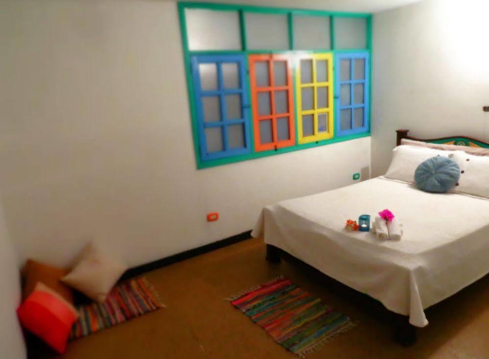 Color House Santa Marta Hotel Екстериор снимка